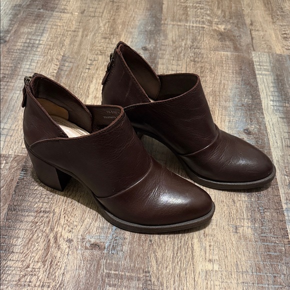 Johnston & Murphy Shoes - Johnston & Murphy Dark Brown Leather Heeled Boots